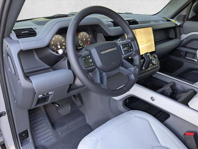 New 2026 Land Rover Defender 110 X-Dynamic SE image 3