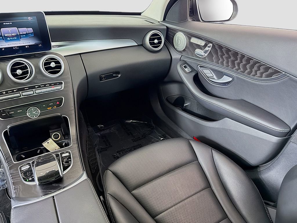 Used 2015 Mercedes-Benz C 300 4MATIC Sedan image 26