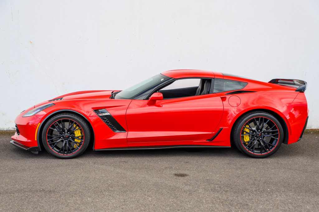 Used 2017 Chevrolet Corvette Z06 w/ Z07 Performance Package RWD image 22