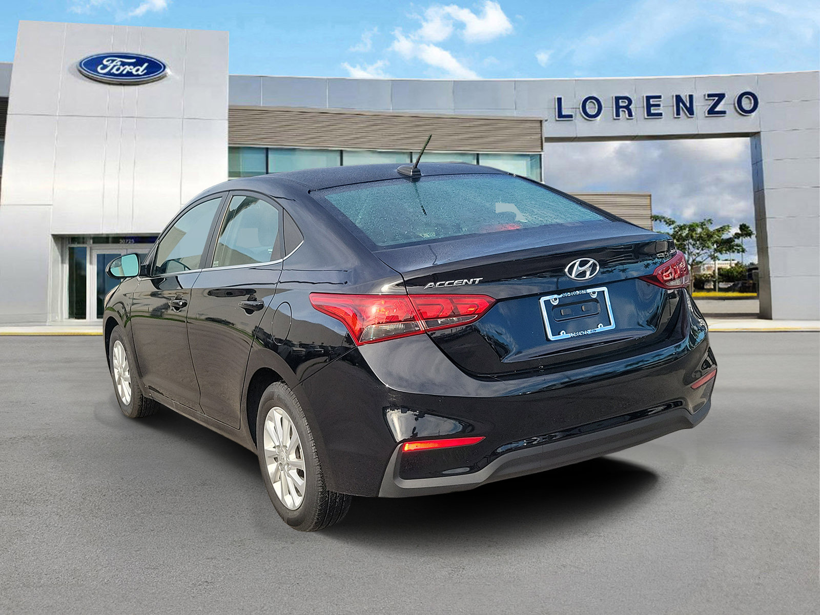 Used 2022 Hyundai Accent SEL FWD image 7