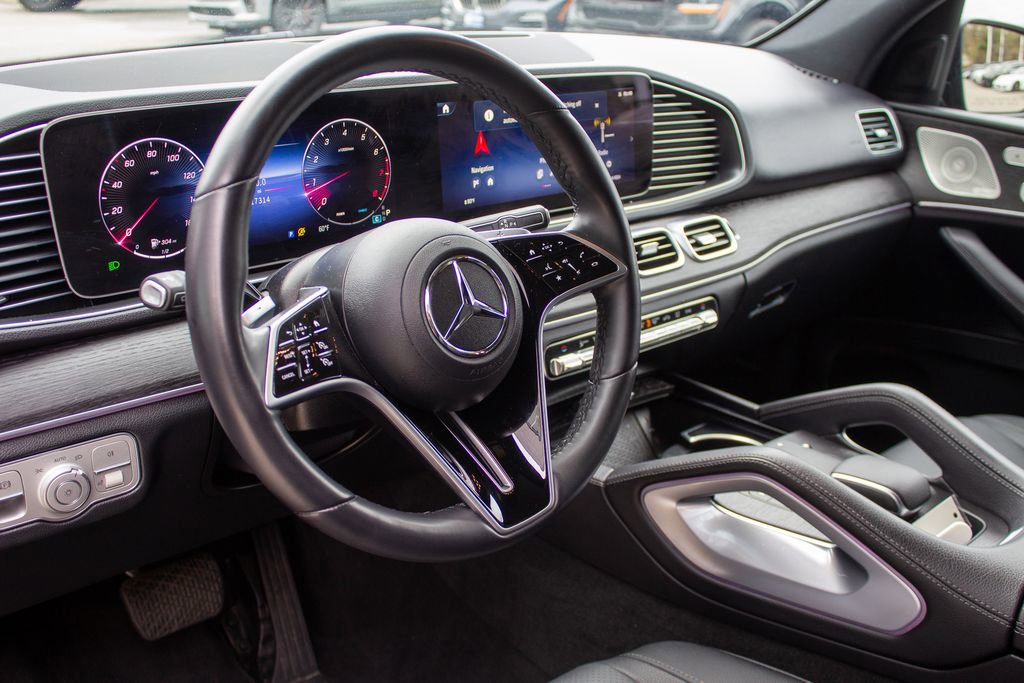 Used 2025 Mercedes-Benz GLE 350 4MATIC image 9