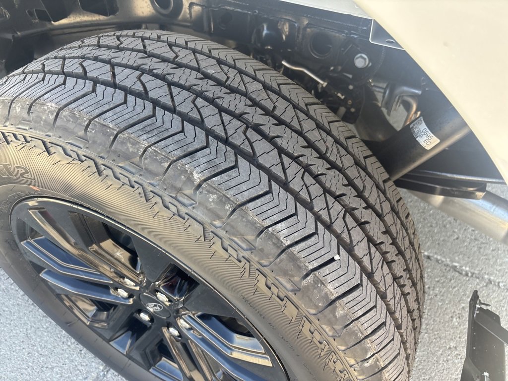 New 2025 Ford F150 Lariat image 8