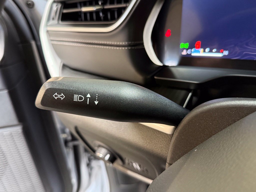 Used 2025 Jeep Grand Cherokee Laredo X AWD/4WD image 19