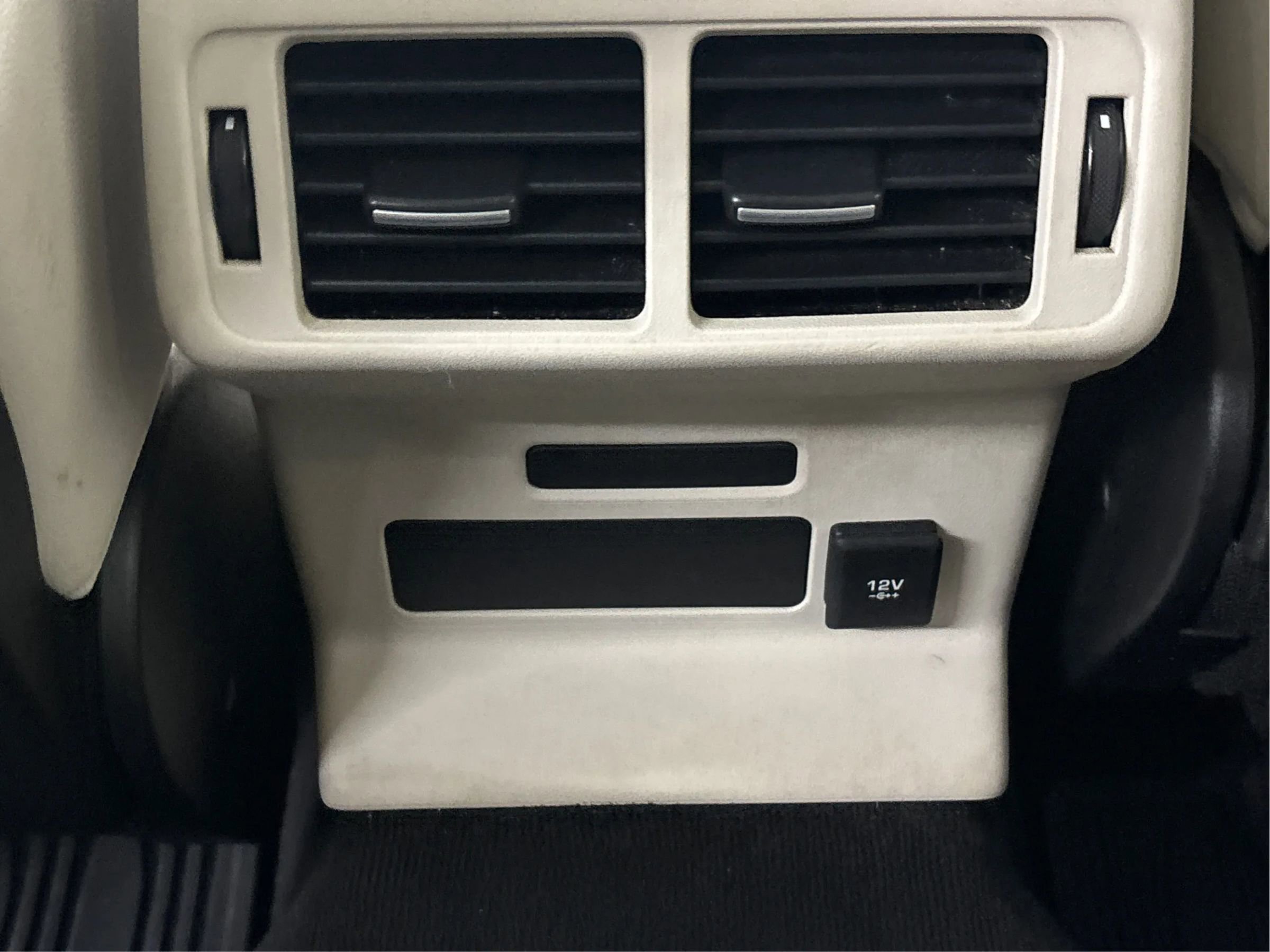 Used 2019 Land Rover Range Rover Velar S AWD/4WD image 29