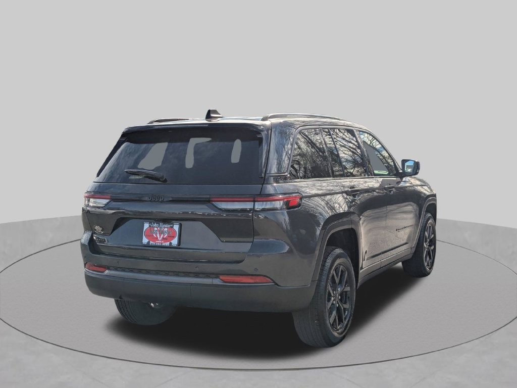 New 2026 Jeep Grand Cherokee Altitude AWD/4WD image 8