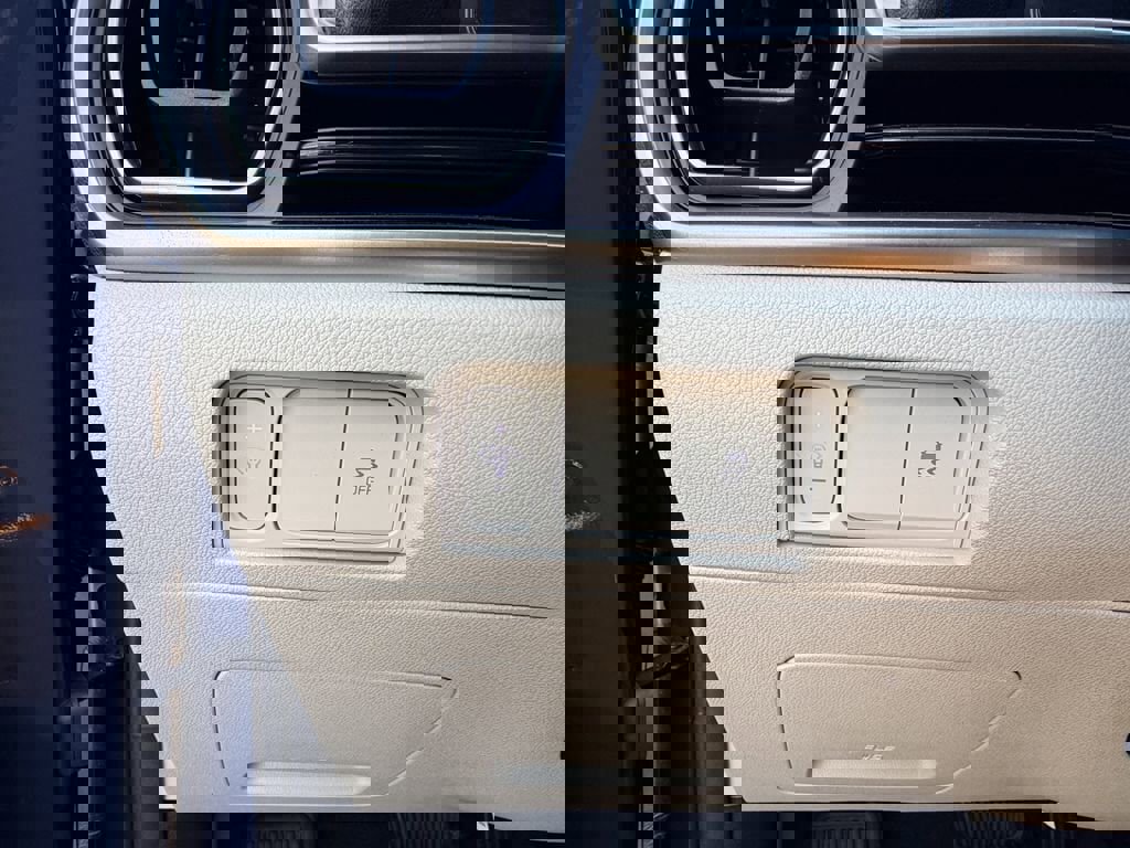 Used 2025 Kia Sorento S w/ Panoramic Sunroof Package image 27