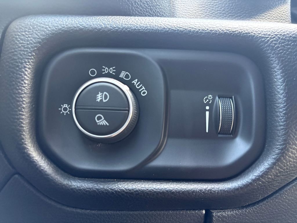 Used 2023 RAM 1500 Big Horn image 3