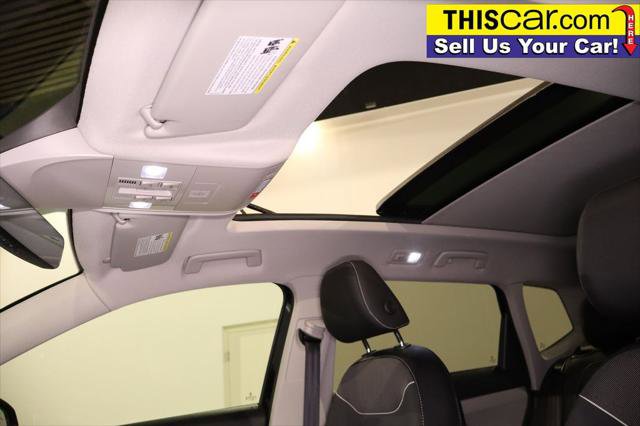 Used 2024 Volkswagen Taos SE FWD image 24