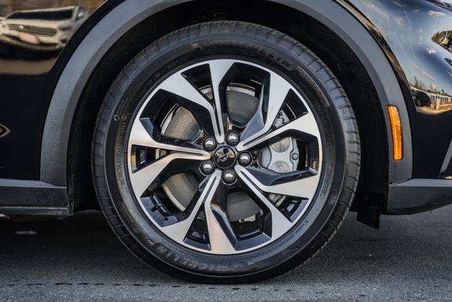 Certified 2025 Ford Mustang Mach-E Select w/ Comfort Package Lite image 21