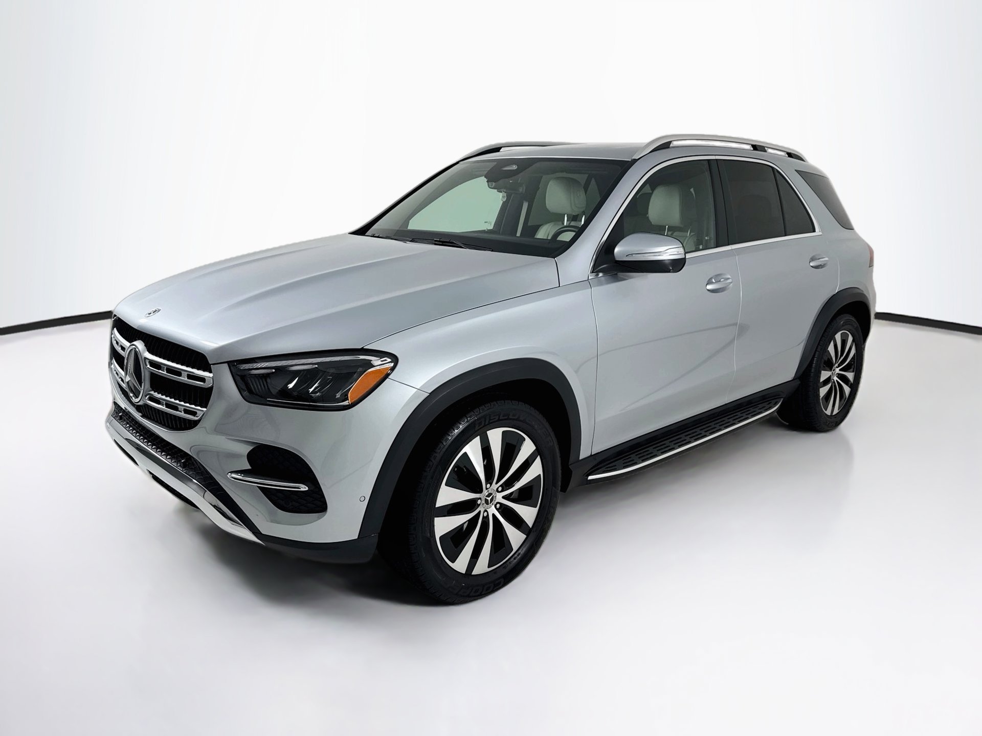 Used 2026 Mercedes-Benz GLE 350 4MATIC image 3