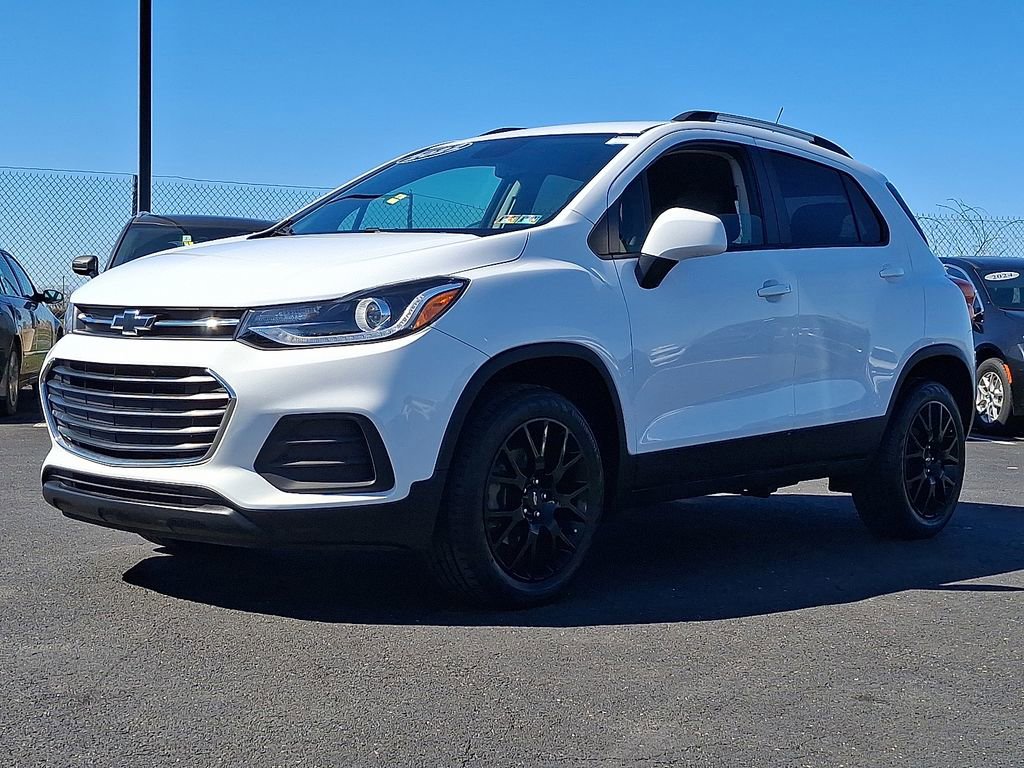 Used 2022 Chevrolet Trax LT w/ Sport Edition AWD/4WD image 3