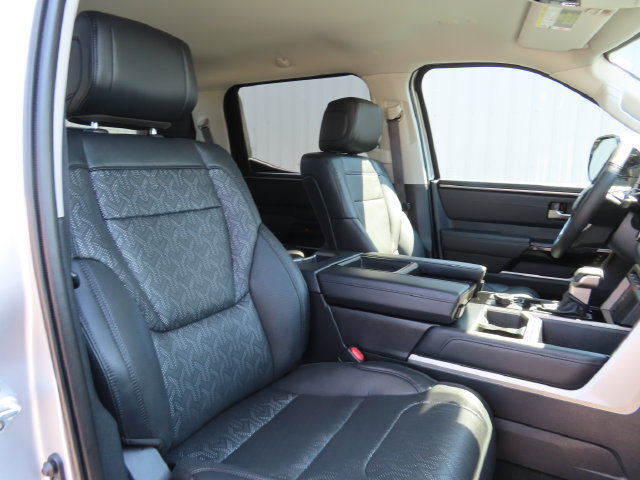 Used 2023 Toyota Tundra Limited AWD/4WD image 27