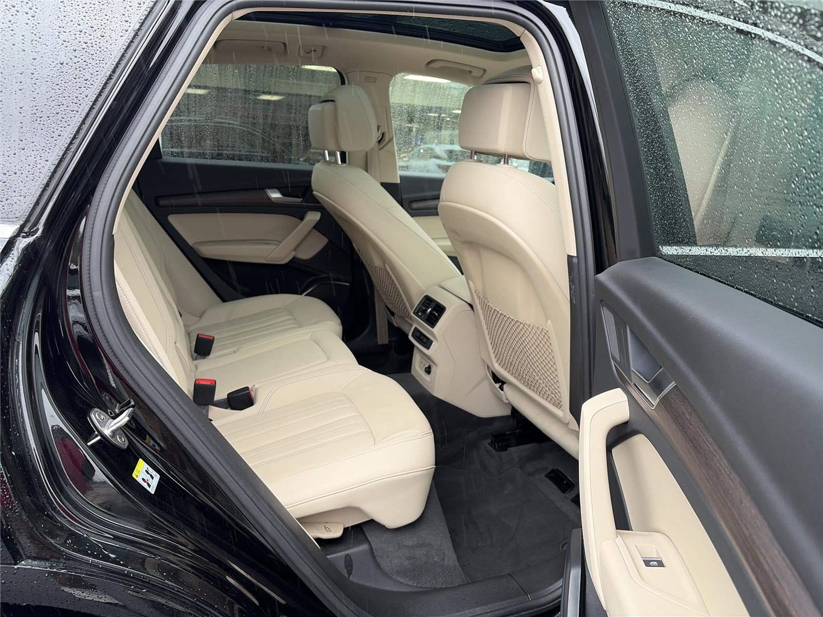 Used 2023 Audi Q5 2.0T Premium w/ Convenience Package AWD/4WD image 14