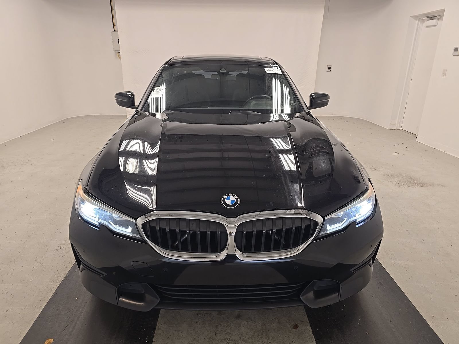 Used 2020 BMW 330i Sedan w/ Convenience Package RWD video 2