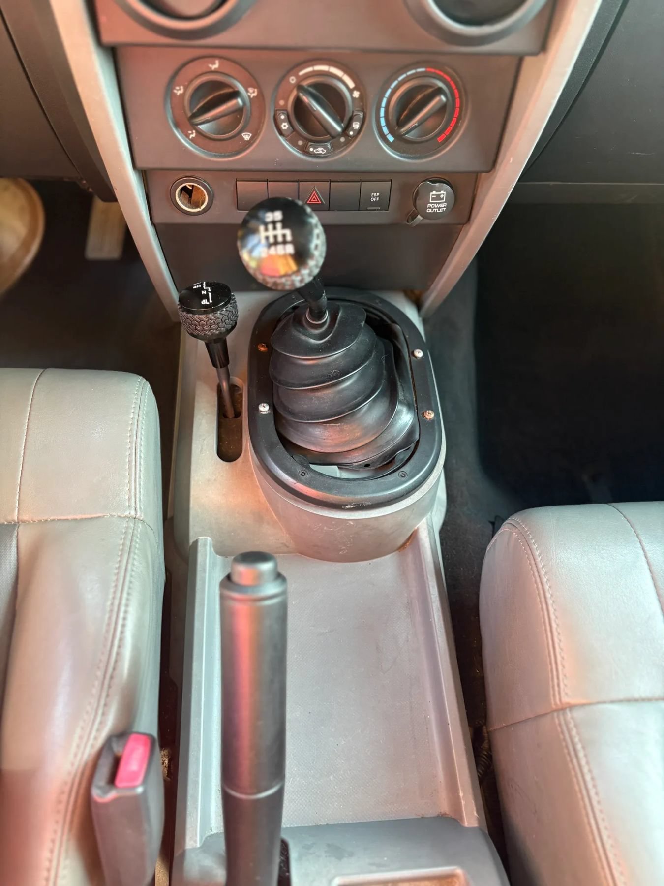 Used 2008 Jeep Wrangler X AWD/4WD image 25