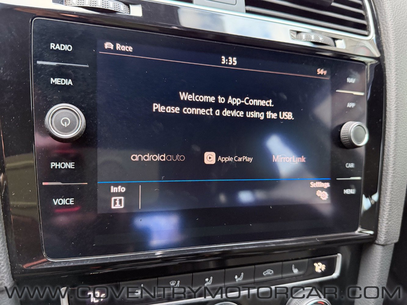 Used 2019 Volkswagen Golf R 4-Door image 26