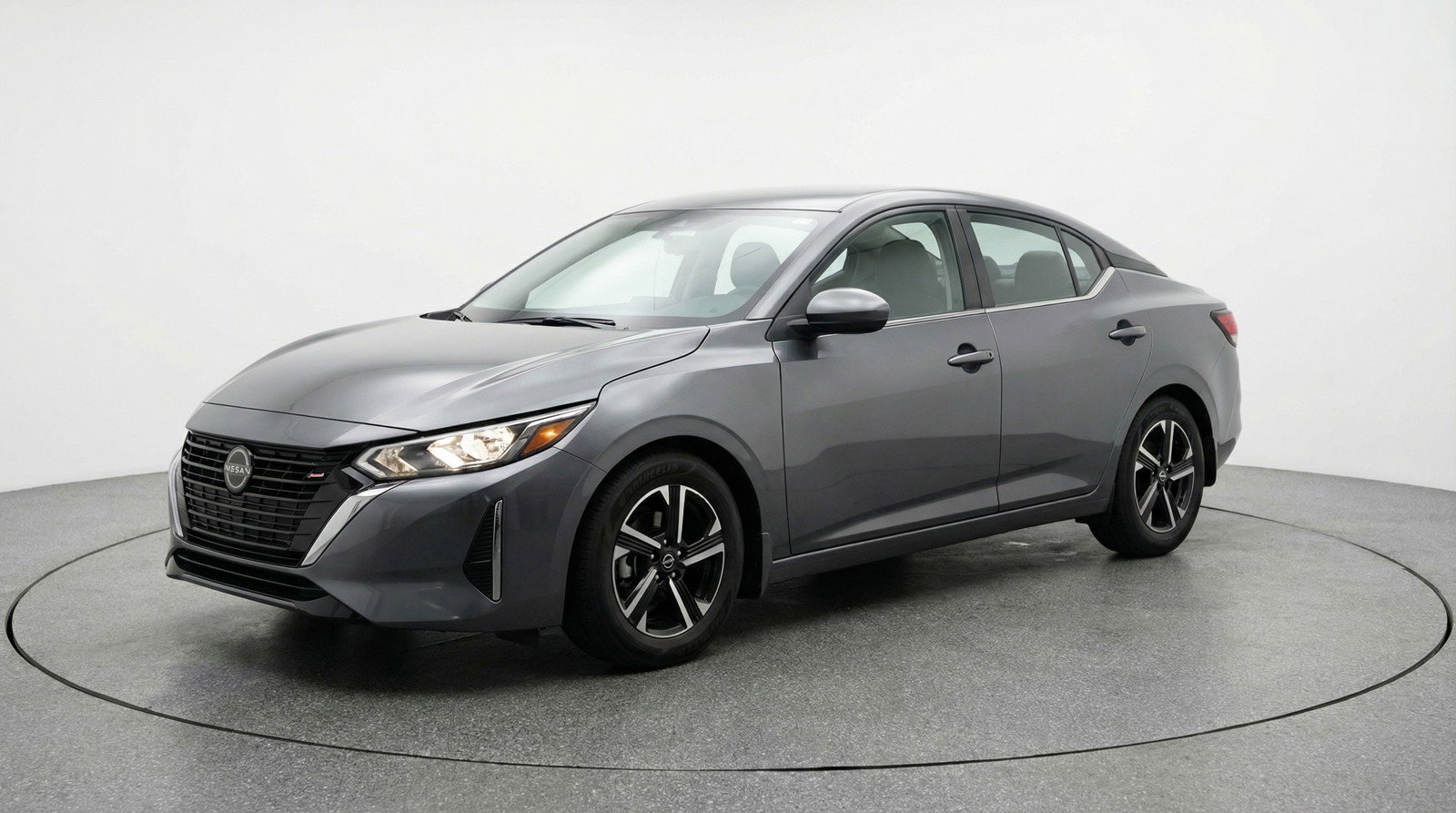 Used 2025 Nissan Sentra SV FWD image 3