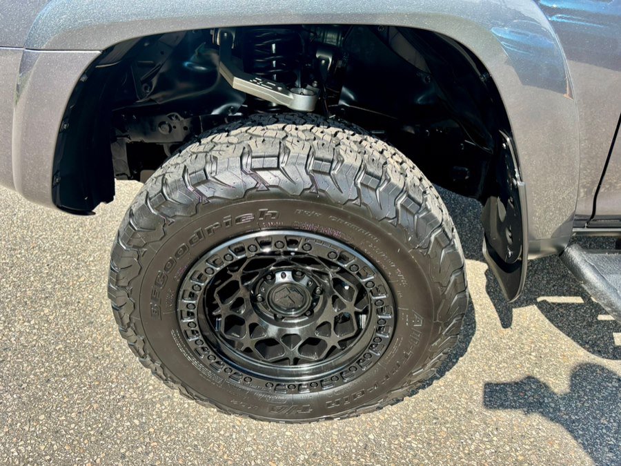 Used 2023 Toyota 4Runner SR5 Premium w/ Moonroof Package AWD/4WD image 41