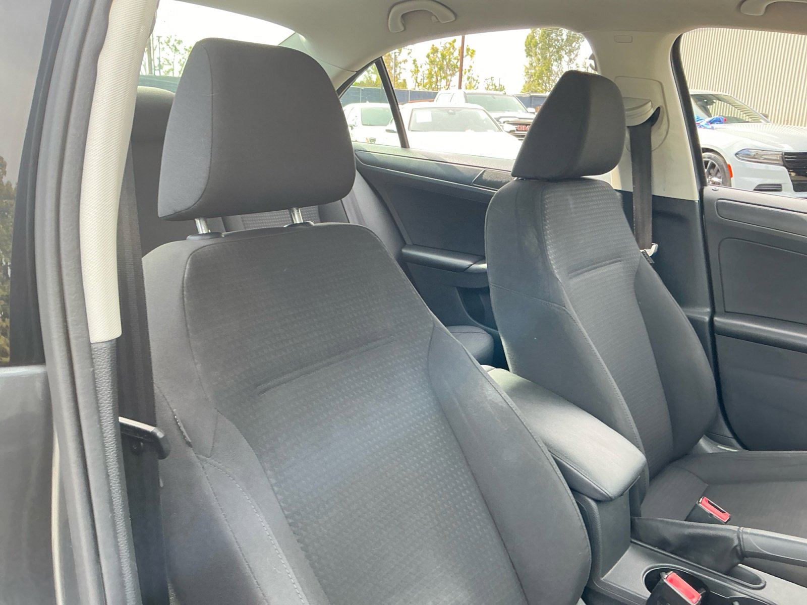 Used 2015 Volkswagen Jetta S image 18