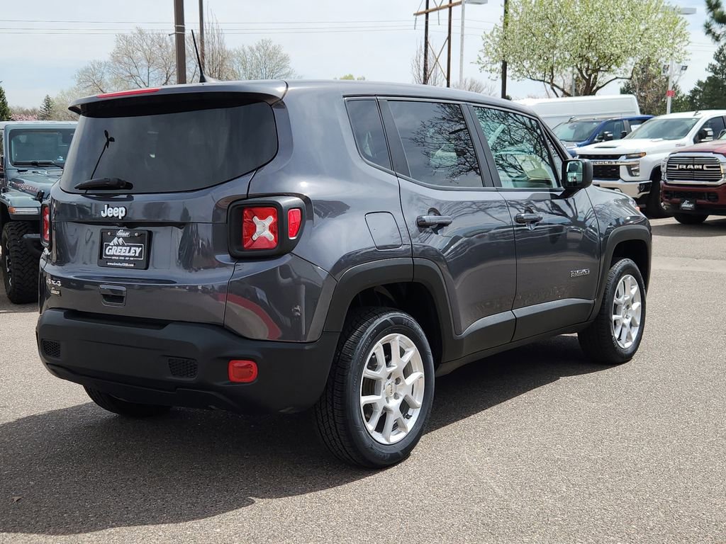 Certified 2023 Jeep Renegade Latitude image 3