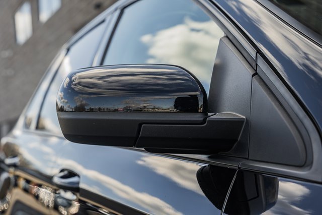 Certified 2022 Ford Edge SE w/ Black Appearance Package image 16