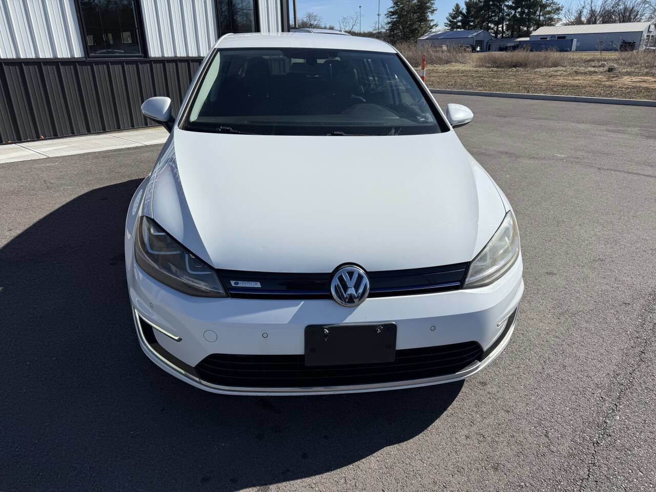 Used 2015 Volkswagen e-Golf SEL Premium FWD image 2