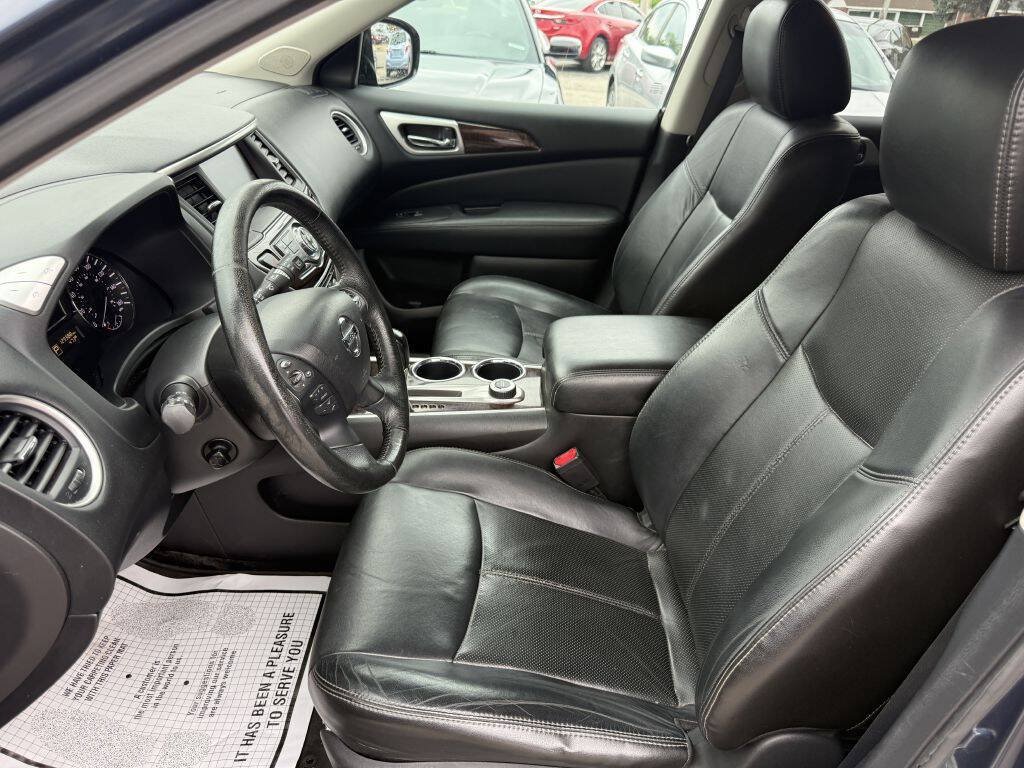 Used 2013 Nissan Pathfinder Platinum AWD/4WD image 13
