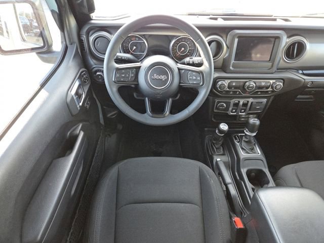 Used 2023 Jeep Wrangler Willys image 24