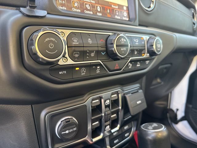 Used 2021 Jeep Wrangler Unlimited Sahara AWD/4WD image 34