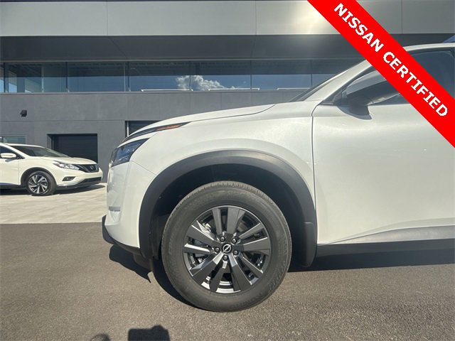 Certified 2025 Nissan Pathfinder SV image 10