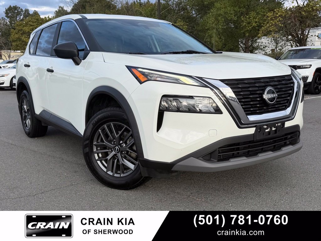 Used 2023 Nissan Rogue S FWD image 1