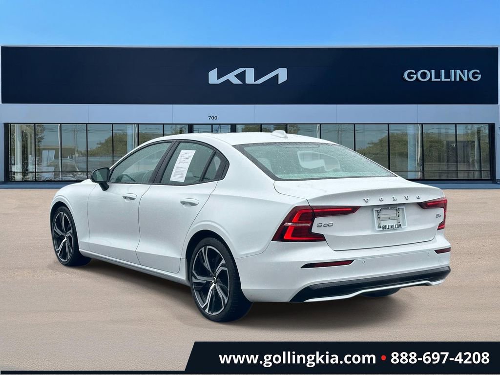 Used 2024 Volvo S60 B5 Core image 4