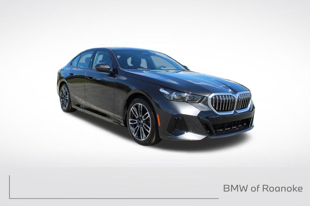 New 2026 BMW 550e xDrive image 1