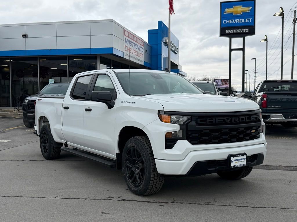 Used 2022 Chevrolet Silverado 1500 Custom AWD/4WD image 2