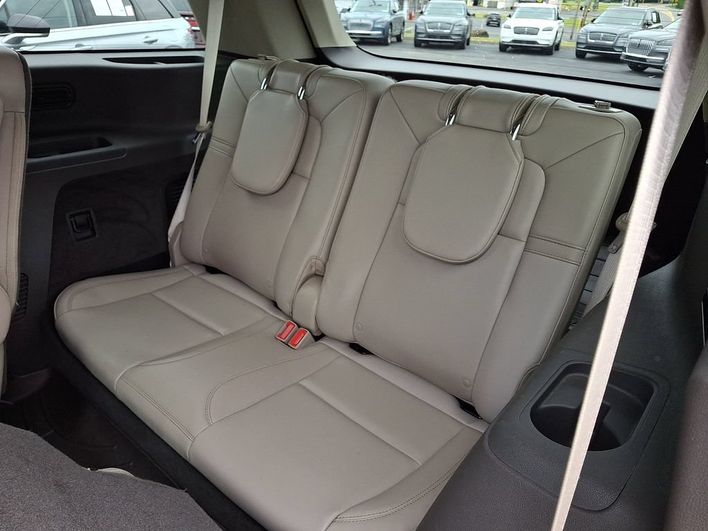 Certified 2024 Lincoln Aviator AWD w/ Premium Package image 10