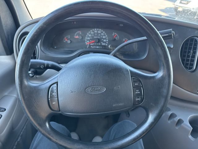 Used 2001 Ford E-350 and Econoline 350 XLT RWD image 14