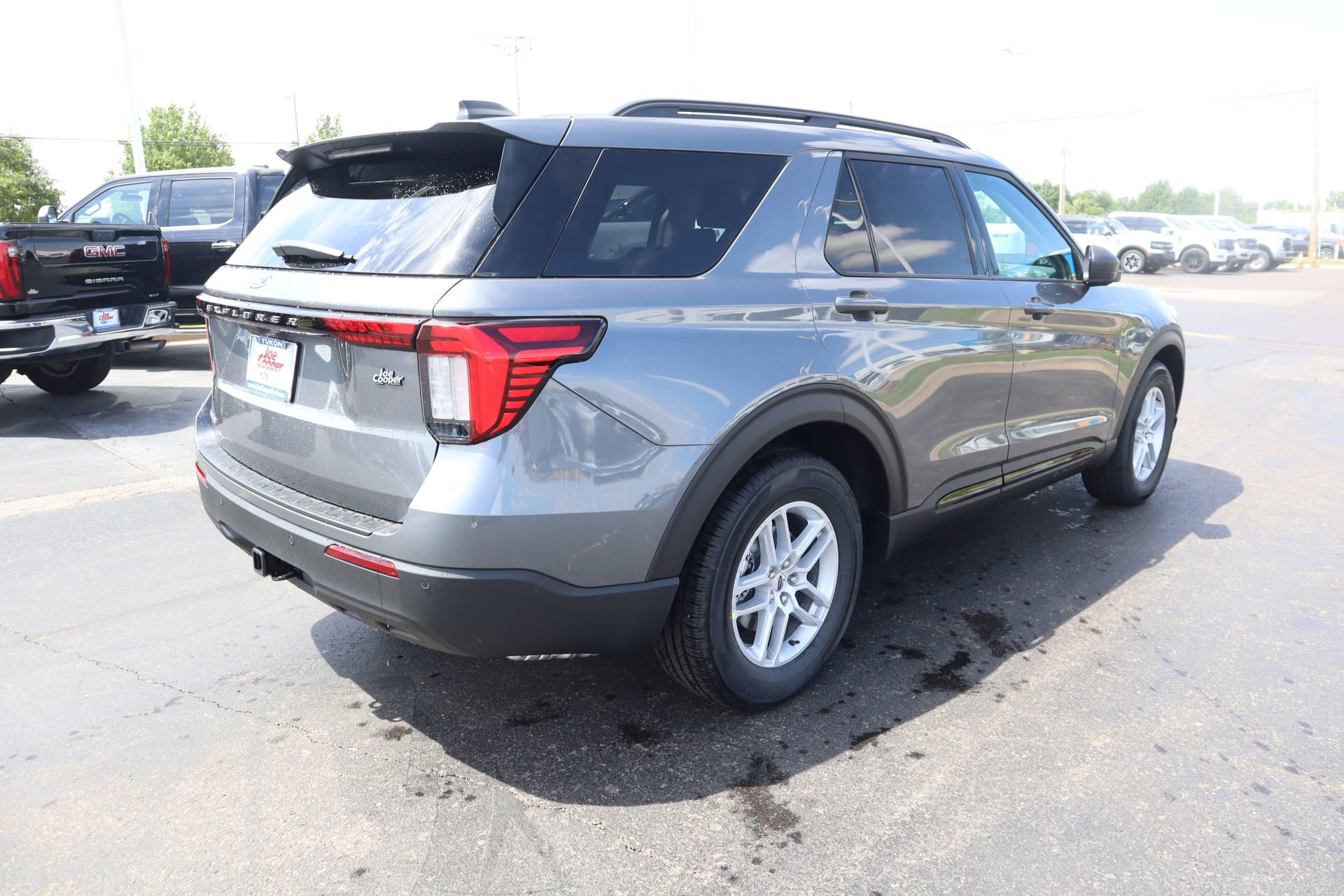 New 2026 Ford Explorer Active RWD image 22