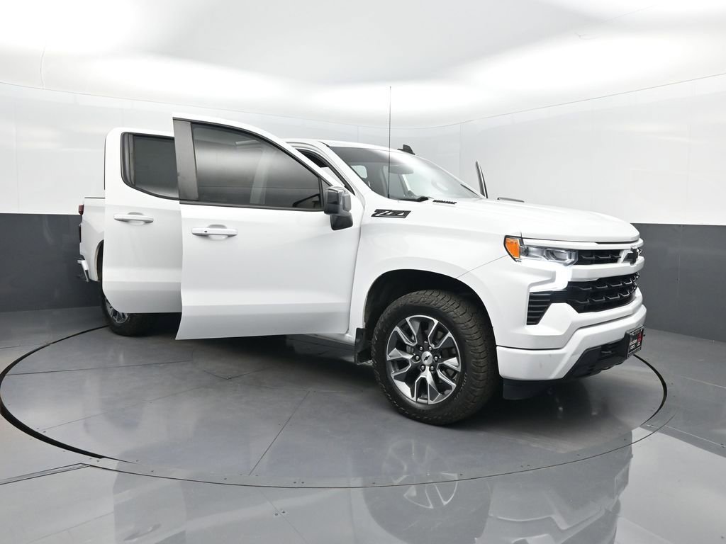 Used 2023 Chevrolet Silverado 1500 RST AWD/4WD image 36