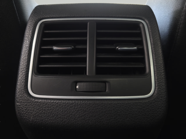 Used 2013 Volkswagen Passat TDI SEL Premium FWD image 26