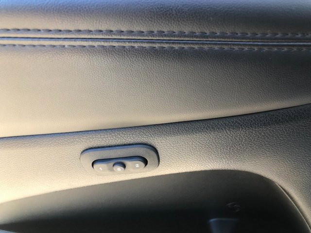 Used 2022 Jeep Grand Cherokee Limited w/ Tech Group image 16