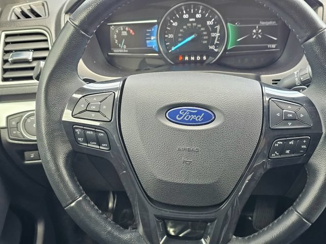 Used 2017 Ford Explorer XLT w/ Equipment Group 202A FWD image 31