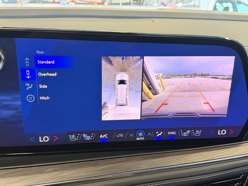 New 2026 Chevrolet Tahoe Premier w/ Sun And Tow Package AWD/4WD image 23