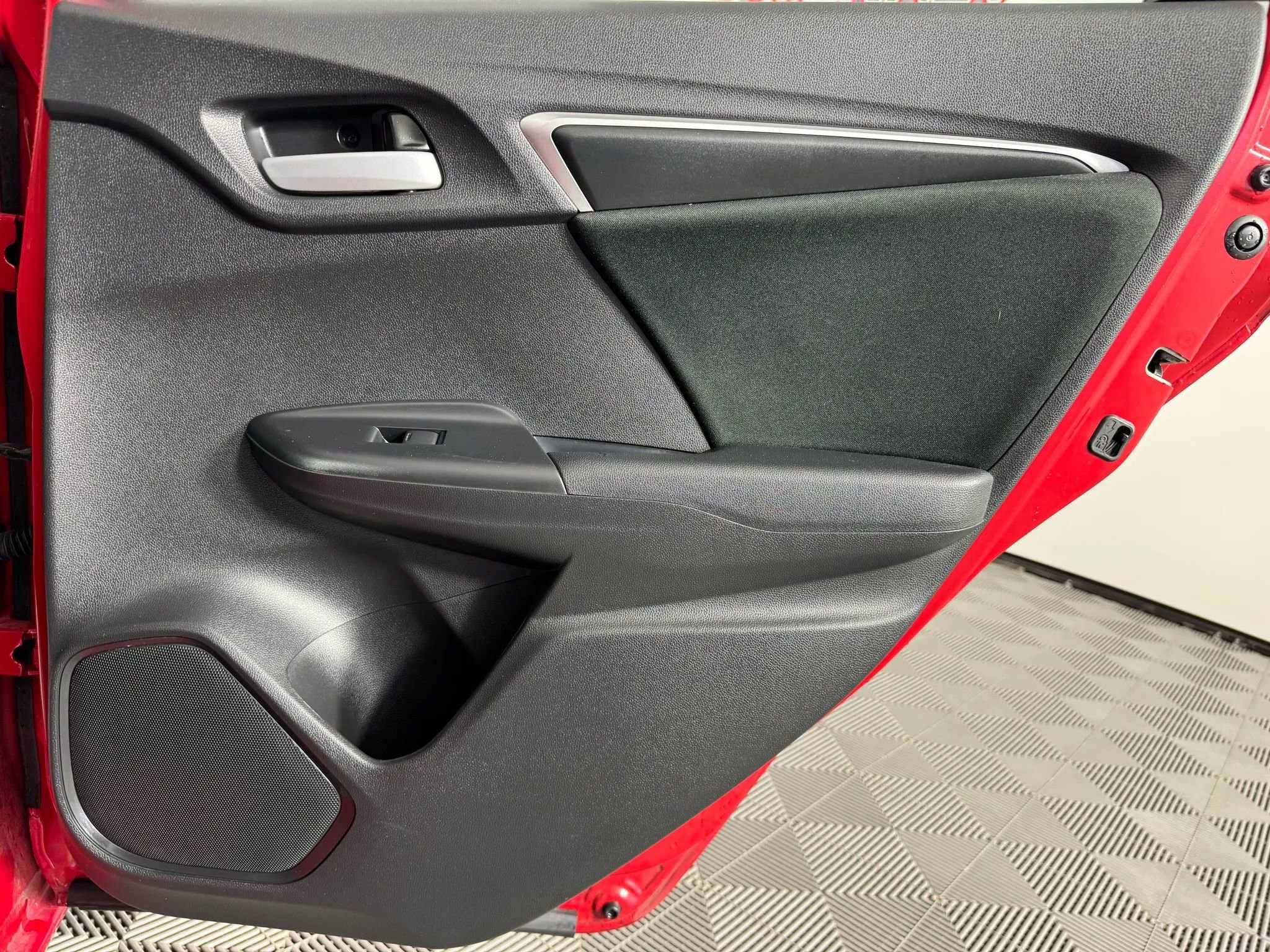 Used 2019 Honda Fit LX image 38