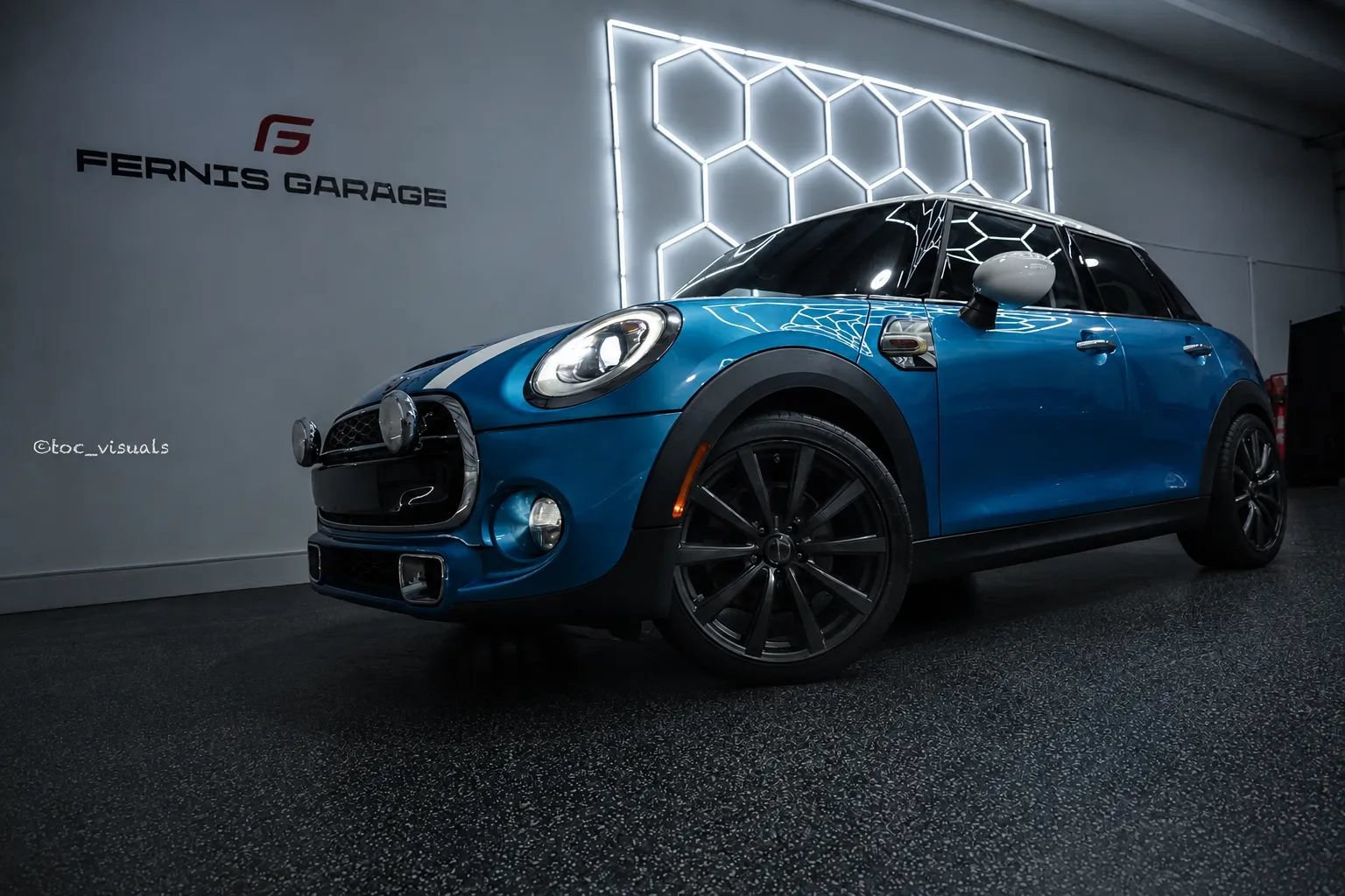 Used 2015 MINI Cooper S FWD image 2