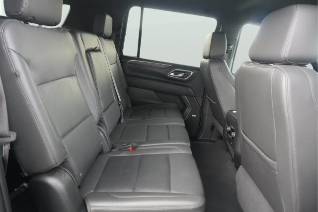 Used 2024 Chevrolet Suburban LT AWD/4WD image 22