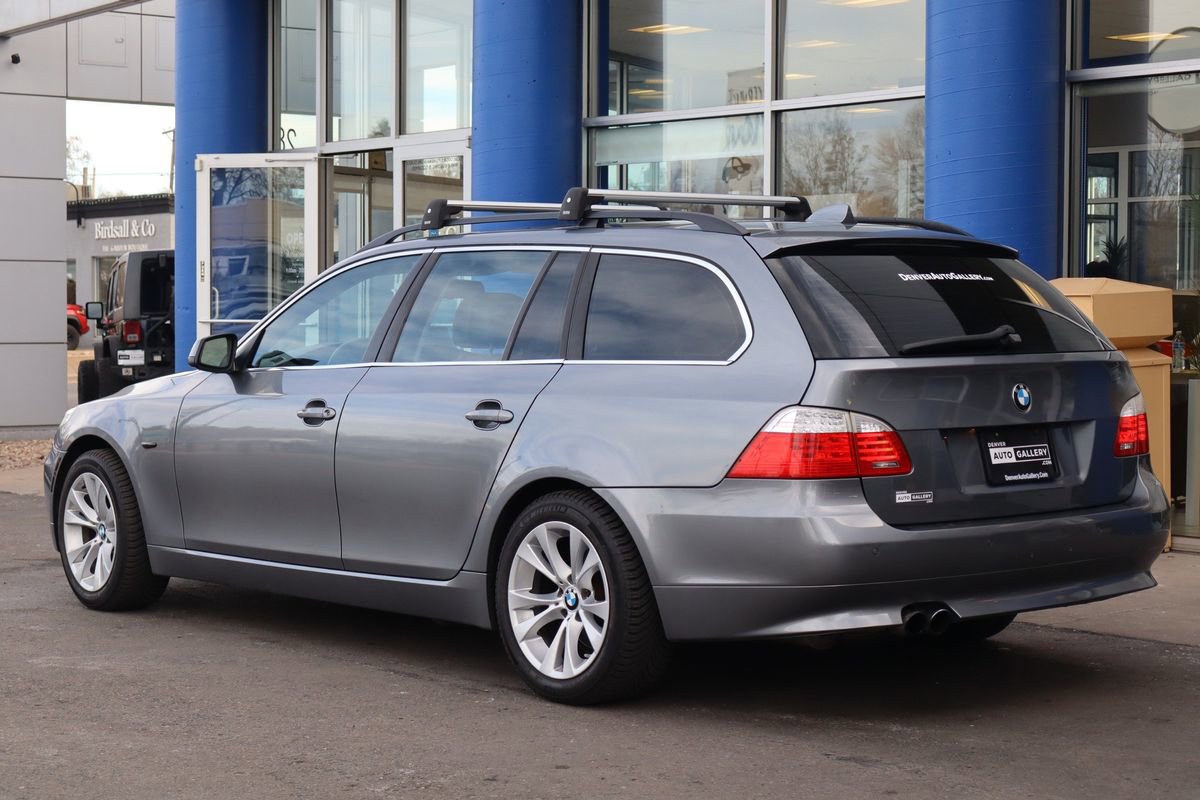 Used 2010 BMW 535i xDrive Wagon image 3