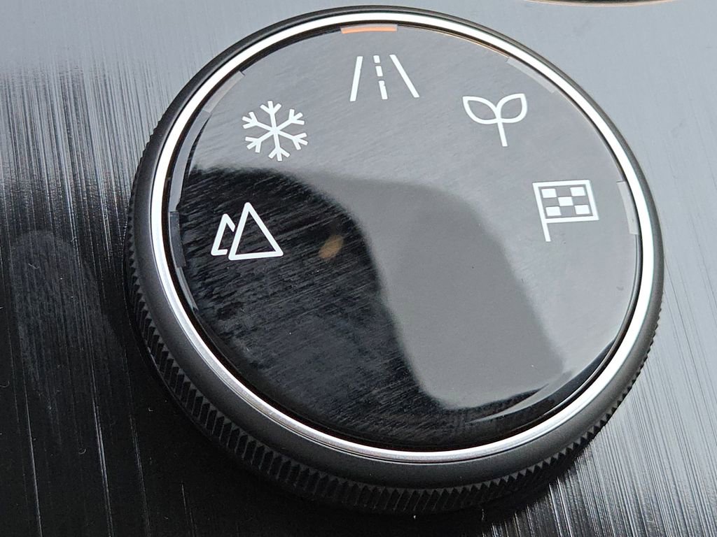 New 2026 Nissan Rogue S image 7