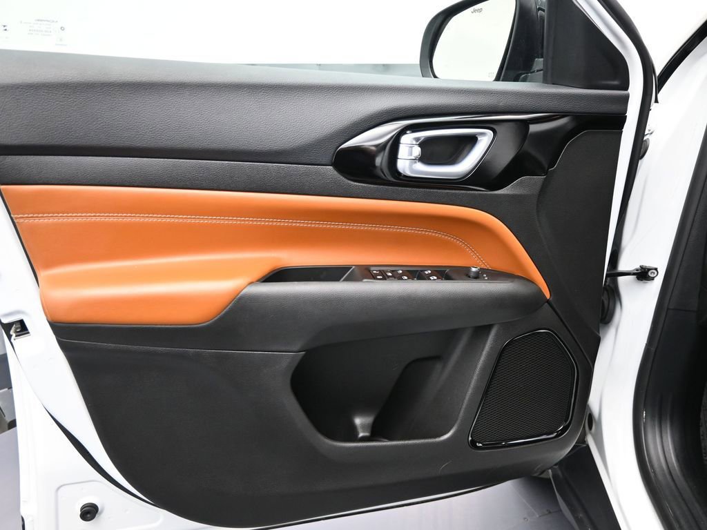 Used 2024 Jeep Compass Limited image 12