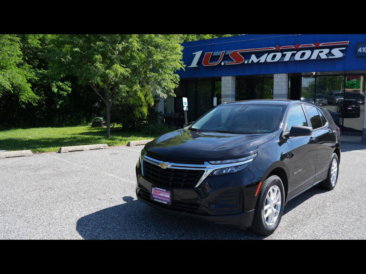 Used 2022 Chevrolet Equinox LS AWD/4WD image 1