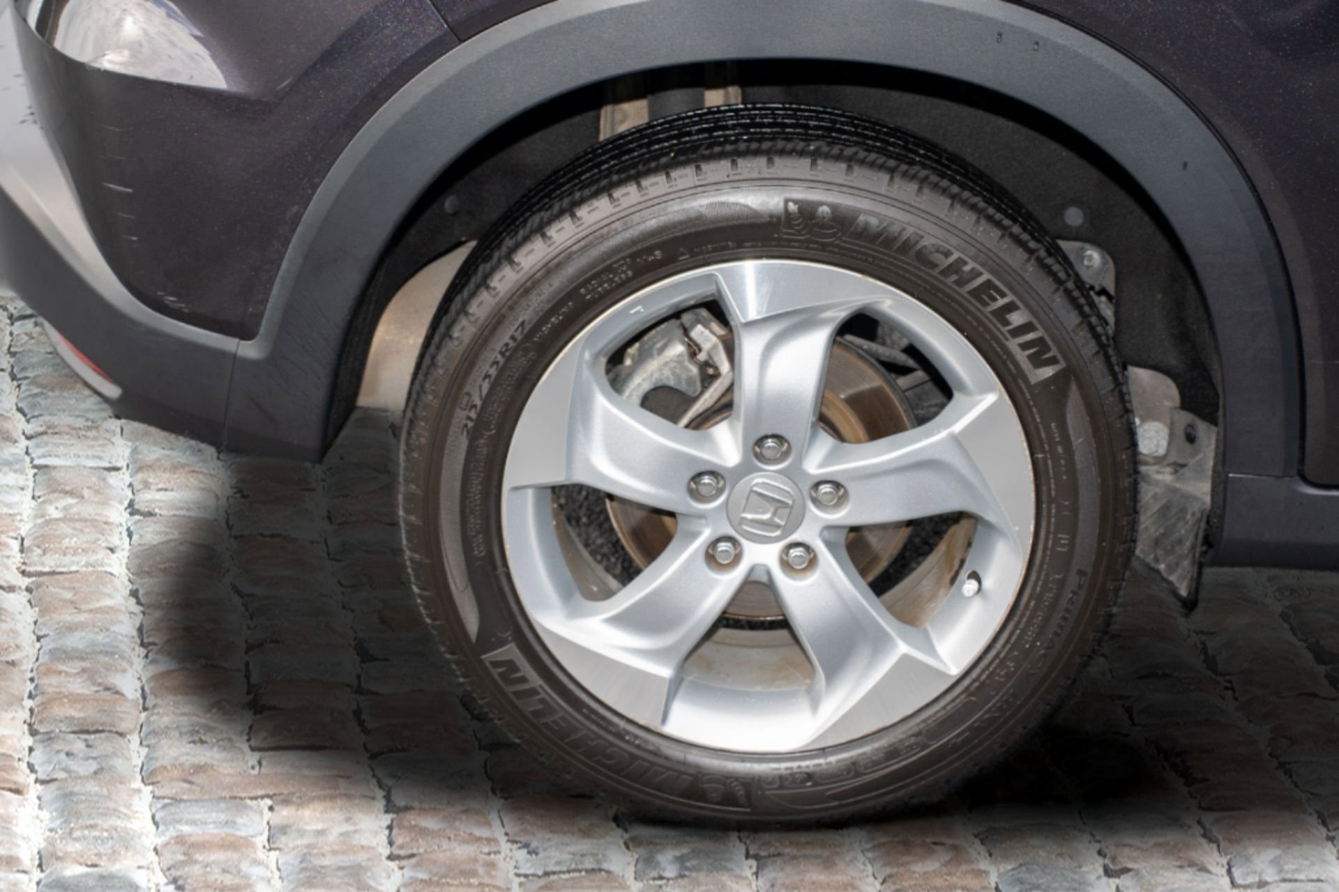 Used 2016 Honda HR-V LX image 39